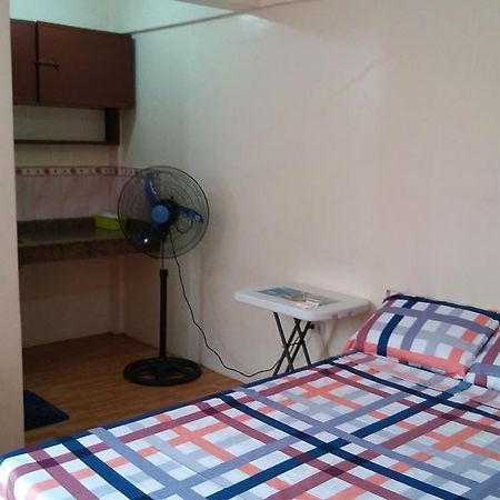 Budget Studio Unit In Makati Makati City Exterior photo