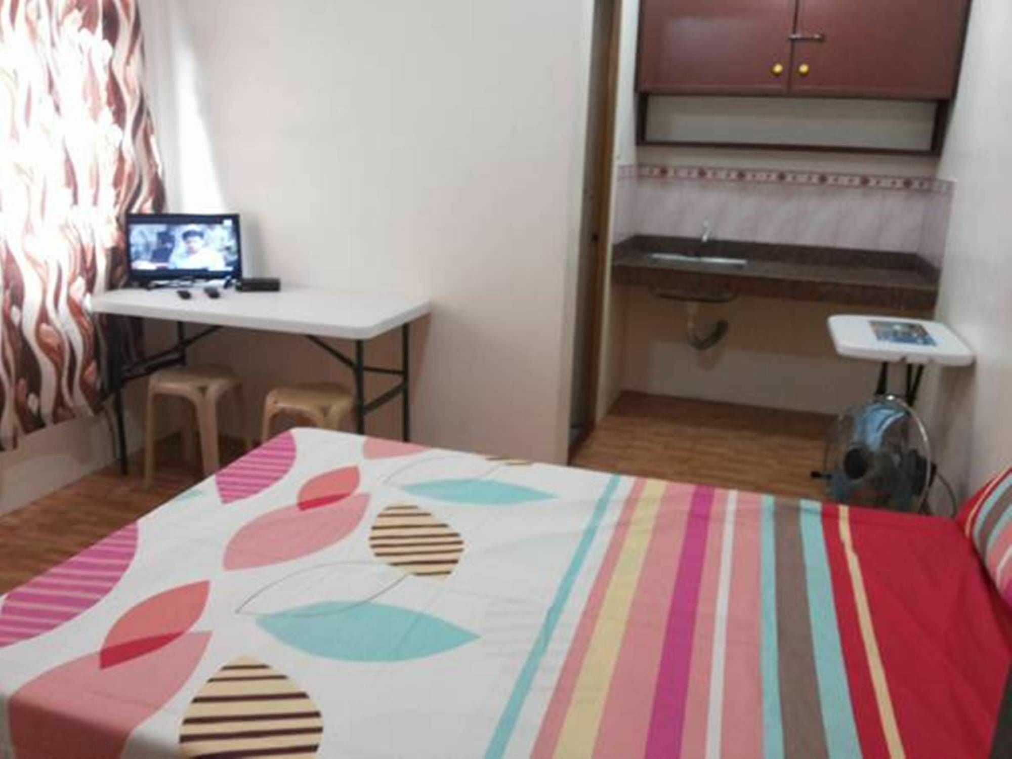 Budget Studio Unit In Makati Makati City Exterior photo