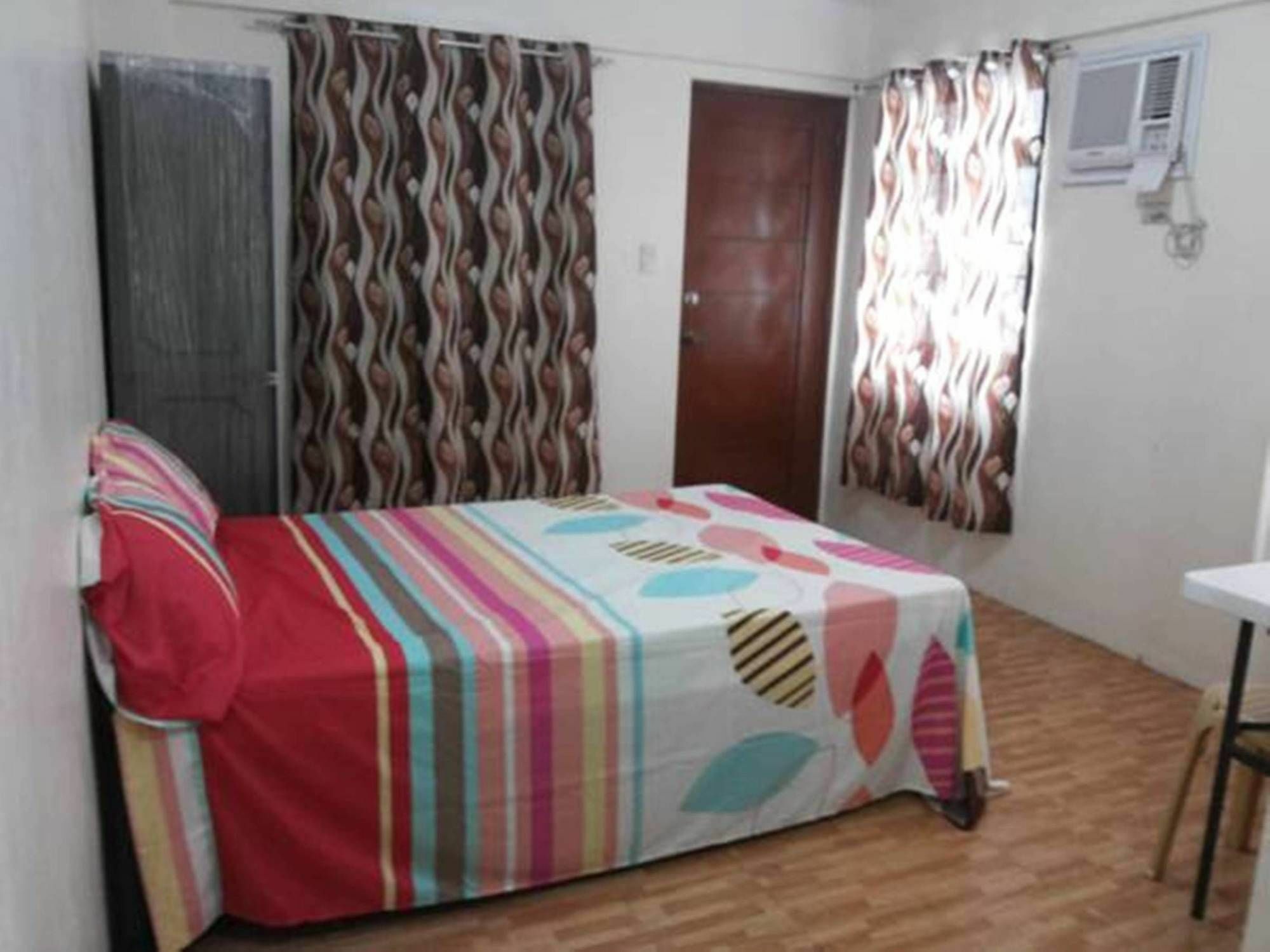 Budget Studio Unit In Makati Makati City Exterior photo